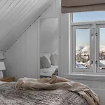 Cozy Central Loft Apartment With Amazing View